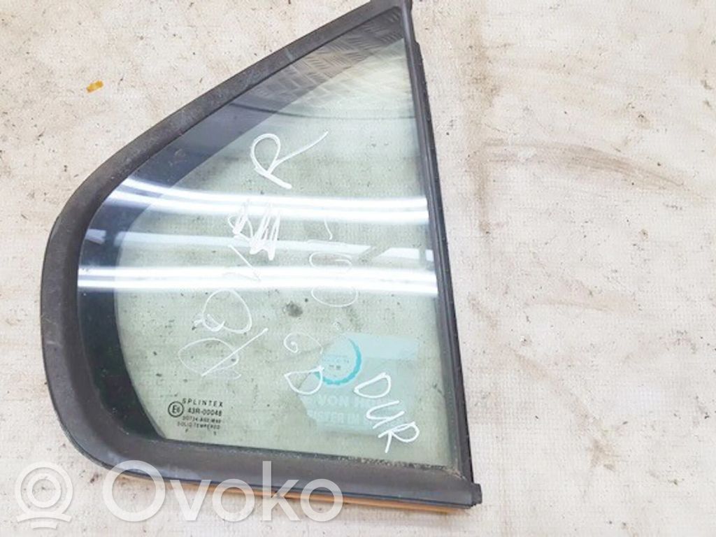 Ventanilla de ventilación de la puerta trasera