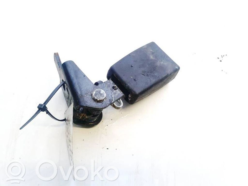 Keskipaikan turvavyön solki (takaistuin)   707018501,707018501