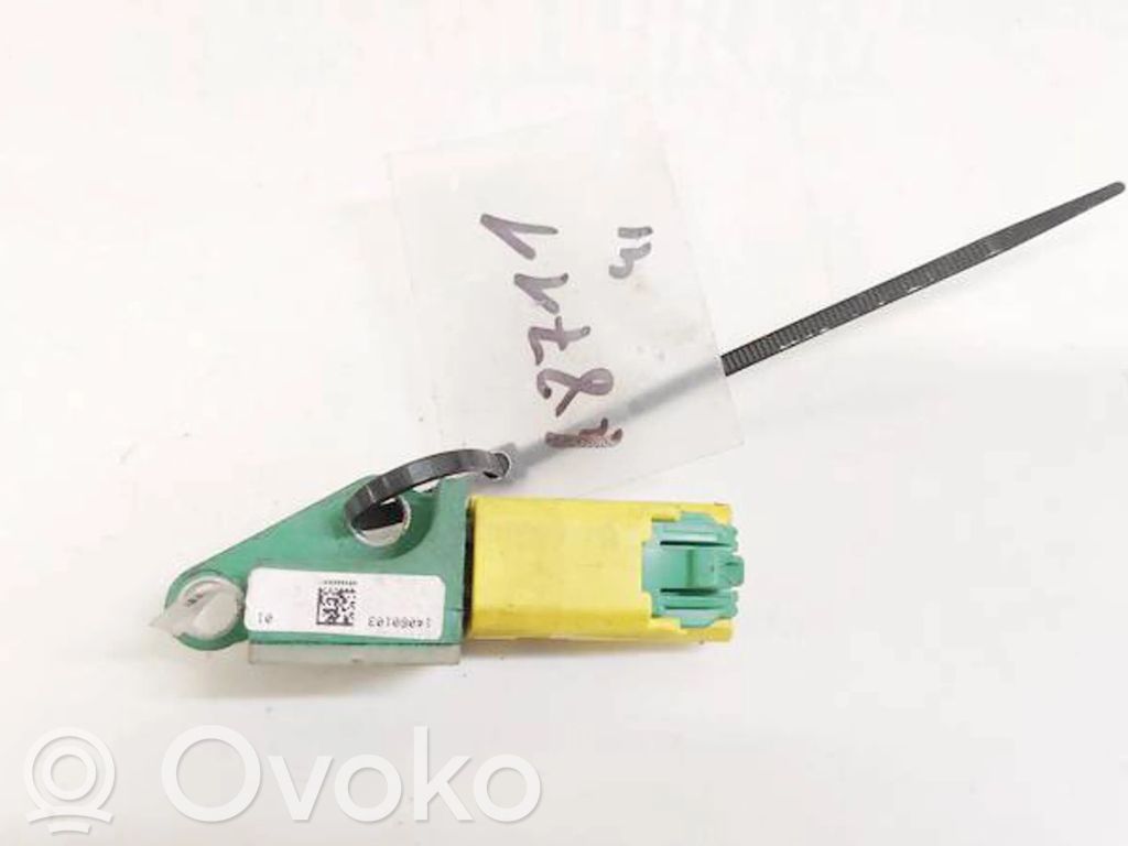 Volkswagen PASSAT B6 Senzor impact/declanșare airbag