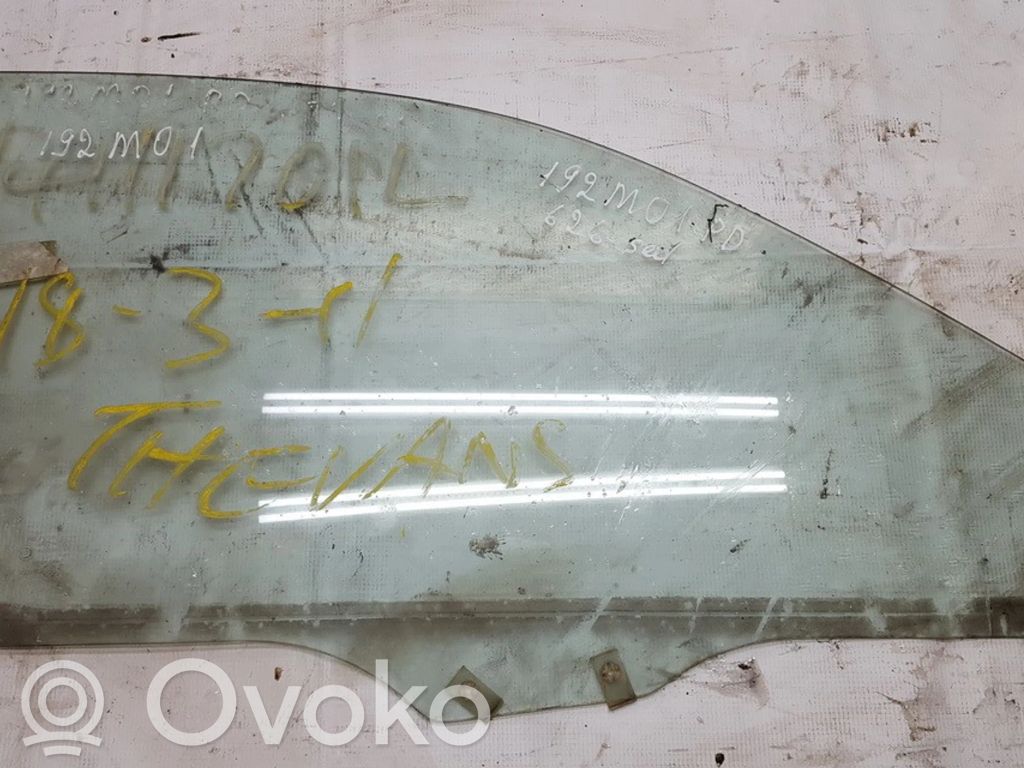 Etuoven ikkunalasi, neliovinen malli