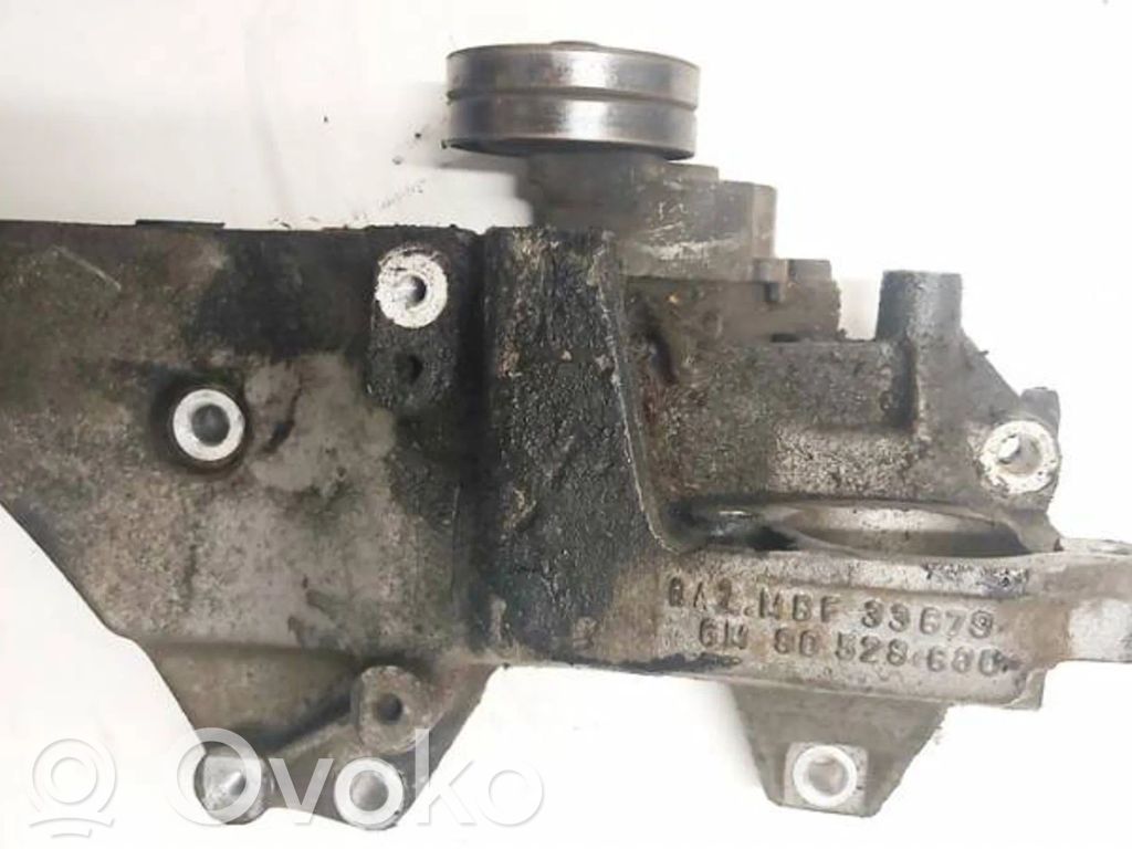 Opel Vectra B Engine mounting bracket 