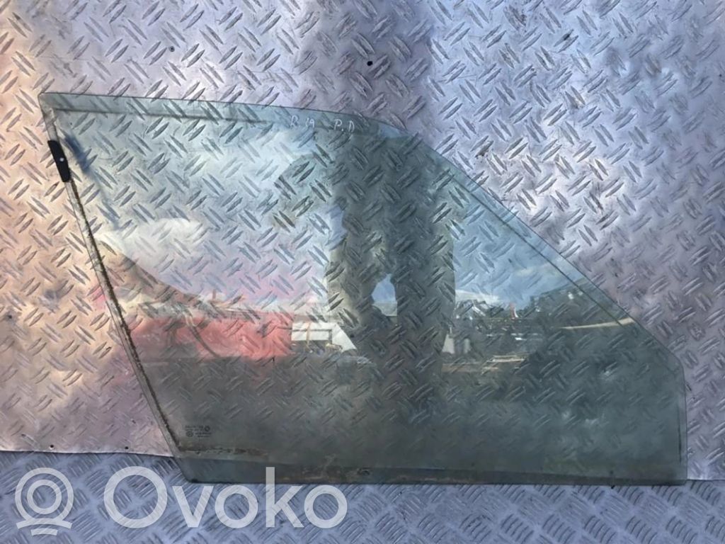 Etuoven ikkunalasi, neliovinen malli