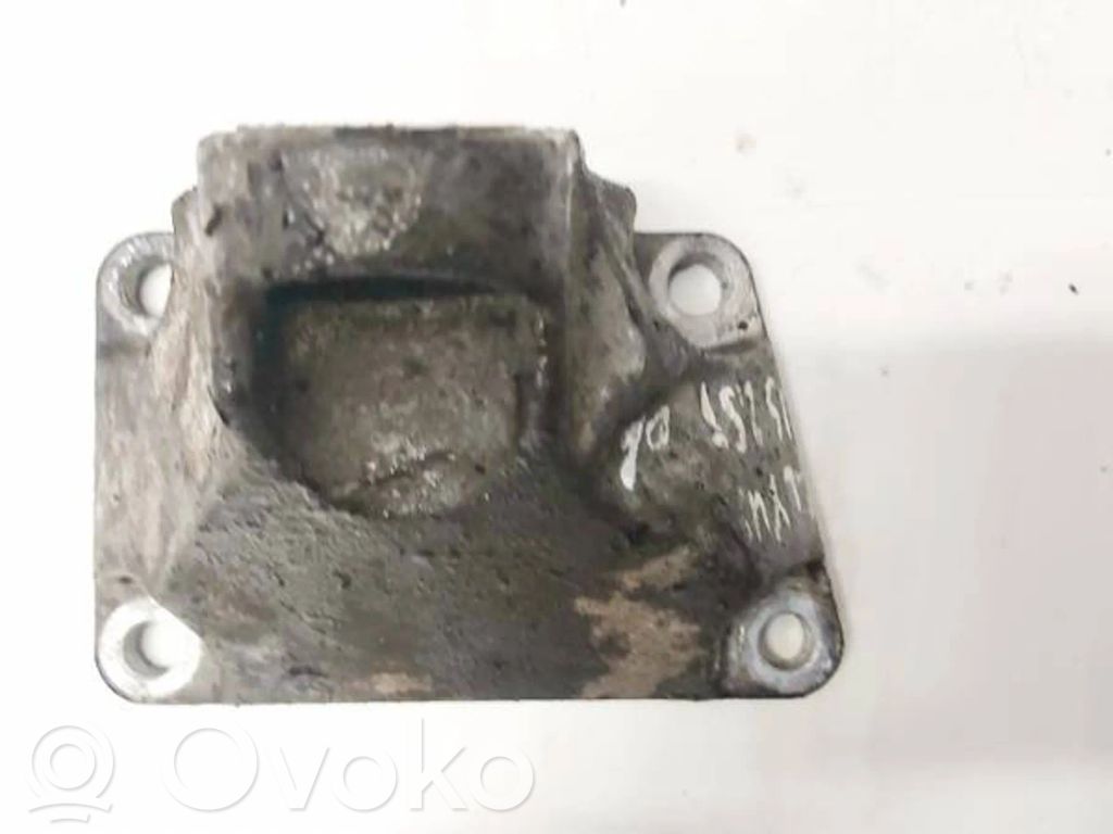 Lexus IS 220D-250-350 Suport motor 