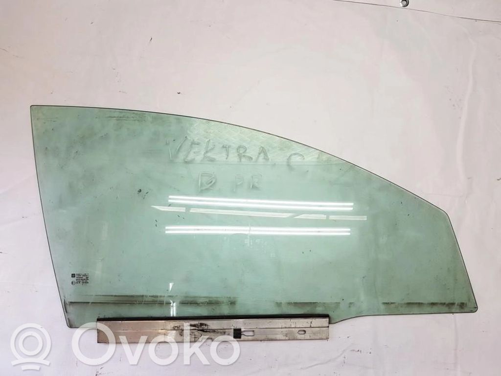 Opel Vectra C Geam ușă față patru uși 