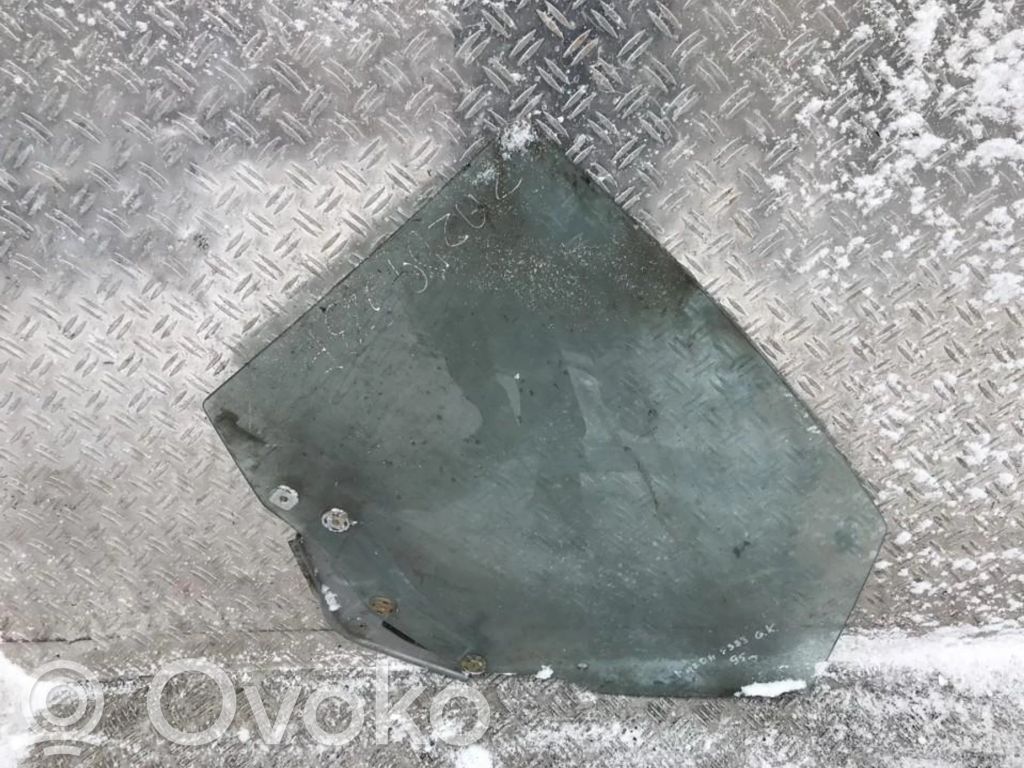 Takaoven ikkunalasi