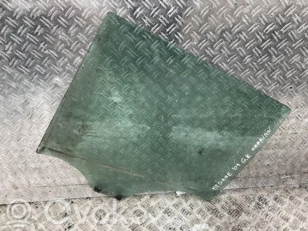 Takaoven ikkunalasi