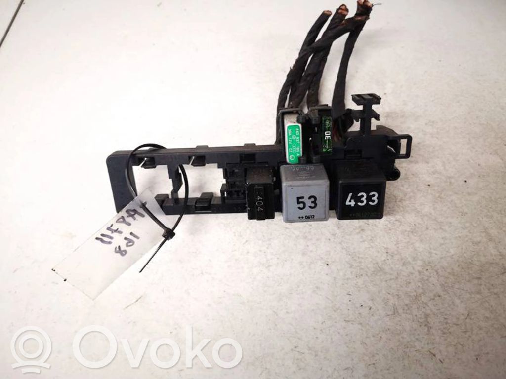 Volkswagen PASSAT B6 Set cutie siguranțe 