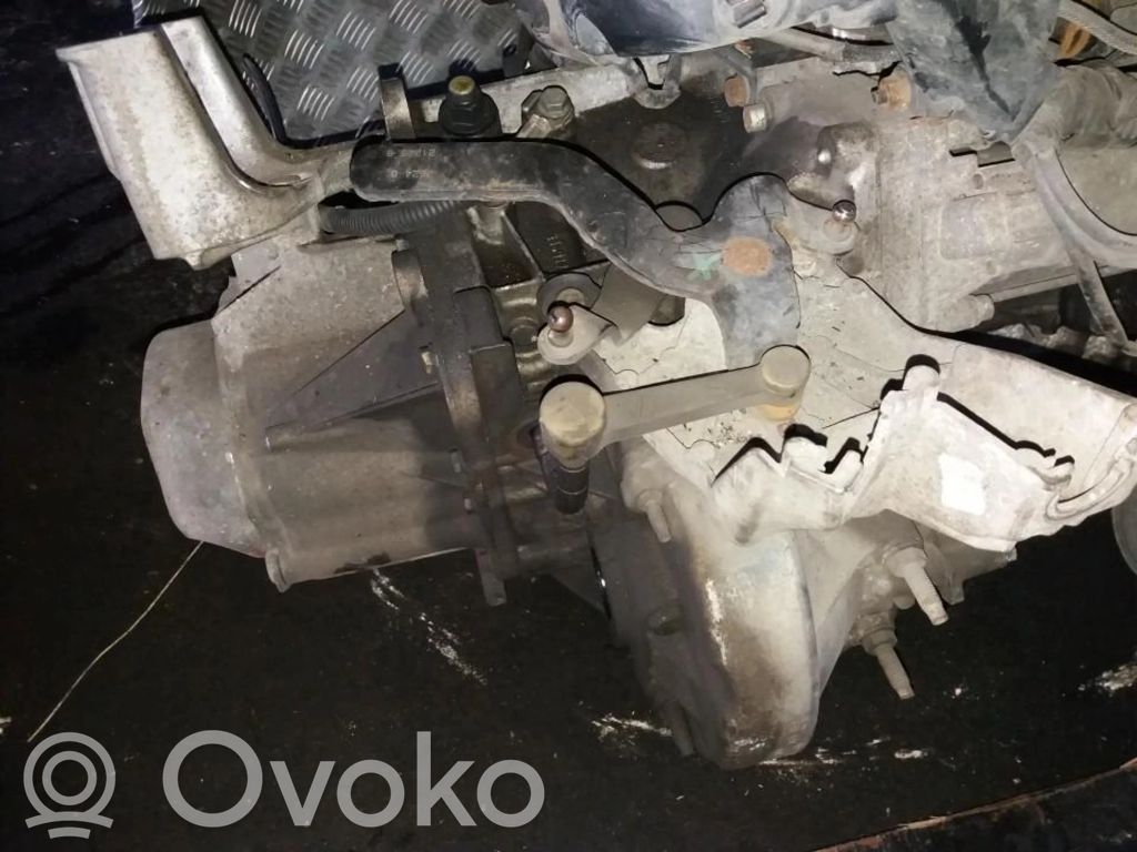 Peugeot 407 Cutie viteze manuală cu 5 trepte 