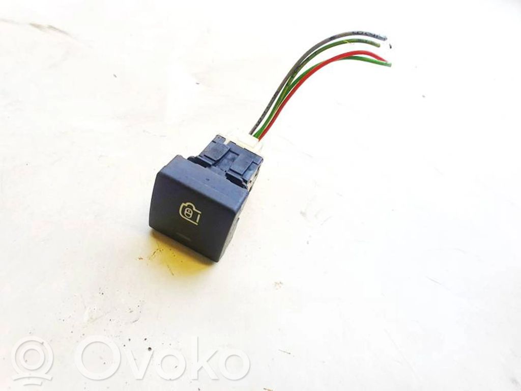 Botón interruptor de bloqueo de puertas   96583098XT,96583098XT