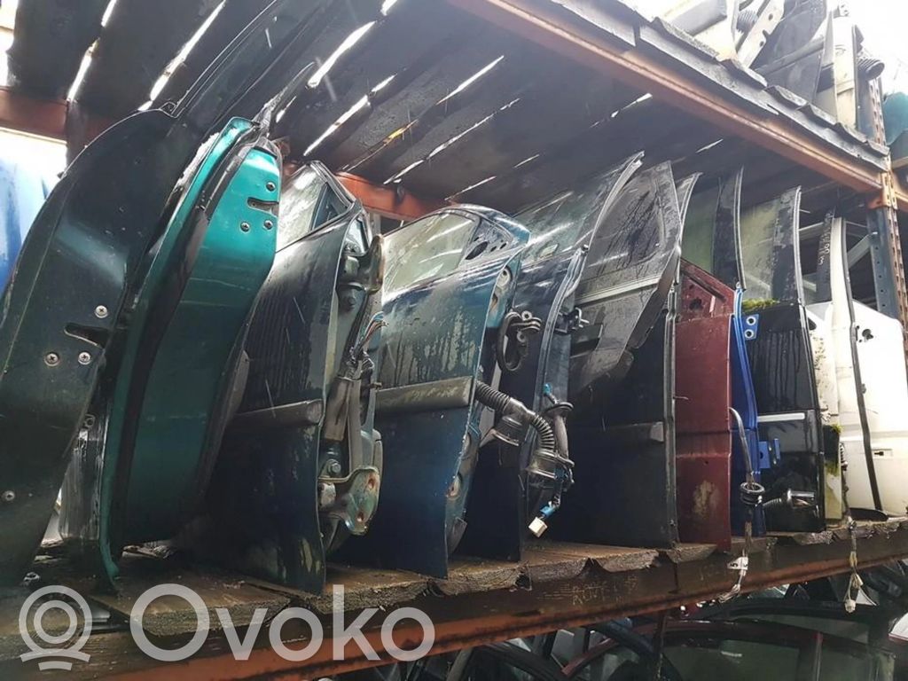 Volvo S40, V40 Galinės durys 