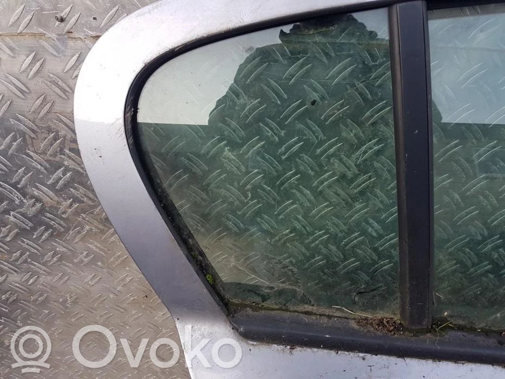 Opel Astra H Geam aerisire ușă spate 