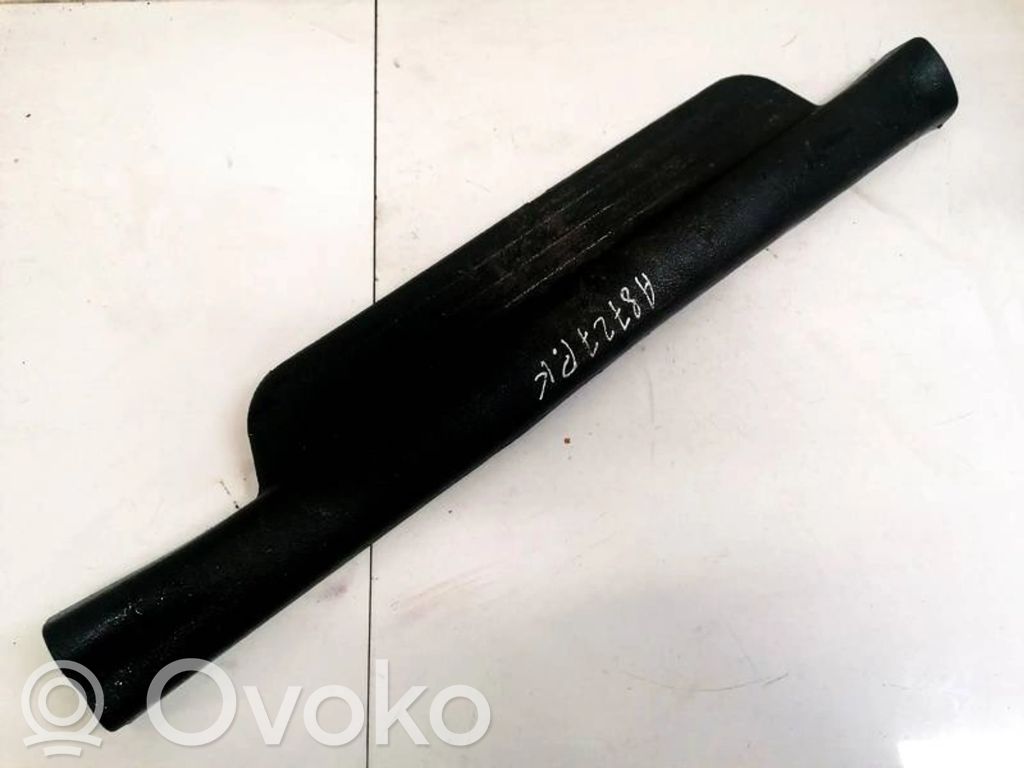 Geely MK Capac prag față 