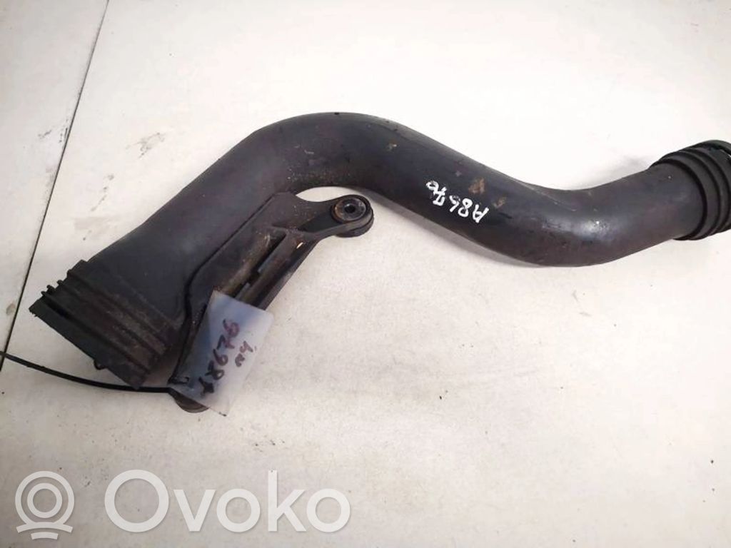 Volkswagen Golf V Furtun/conductă intercooler 