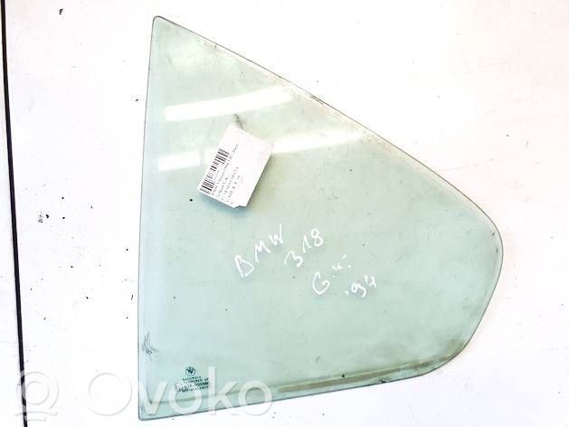 Rear vent window glass   AS2,AS2