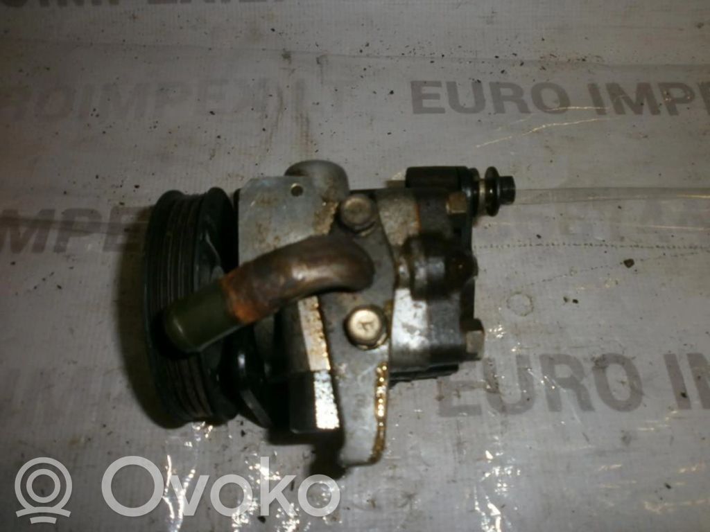 Hyundai Accent Bomba de dirección hidráulica 