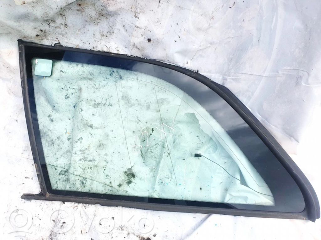 Rear side window