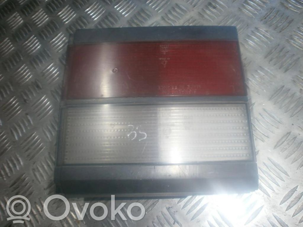 Volkswagen PASSAT B3 Luci posteriori del portellone del bagagliaio 