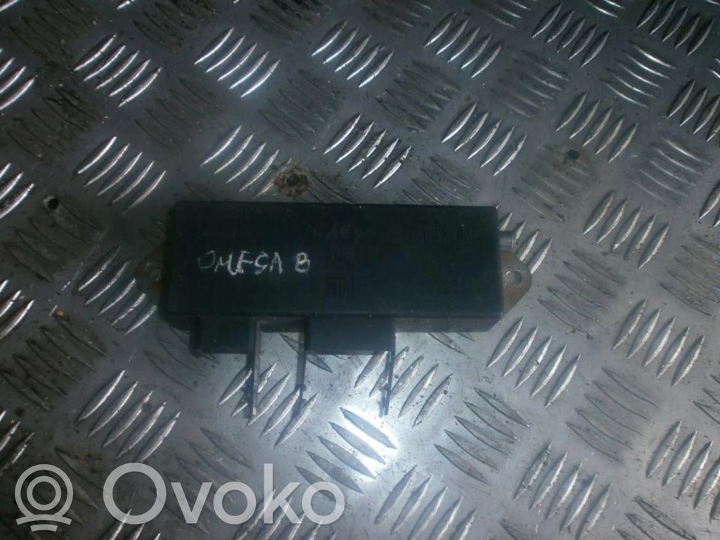 Opel Omega B1 Autres unités de commande / modules 