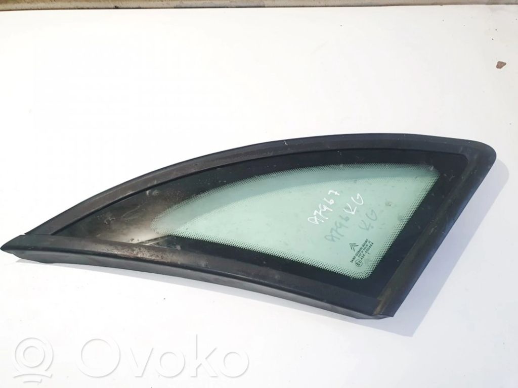 Rear side window