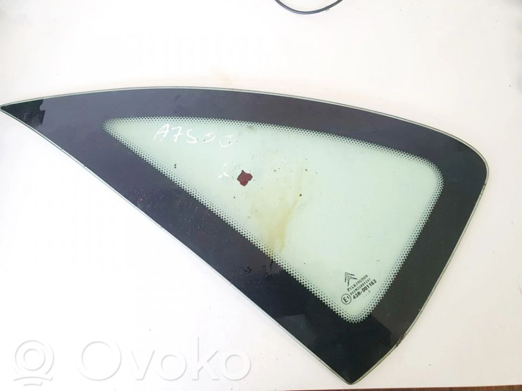Rear side window