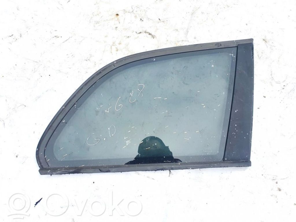 Rear side window