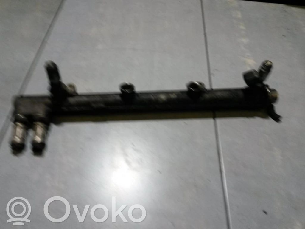 Fiat Stilo Polttoainepääputki 