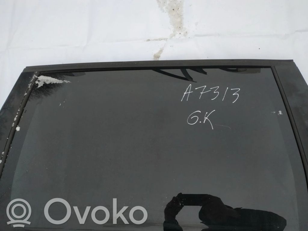 Takaoven ikkunalasi