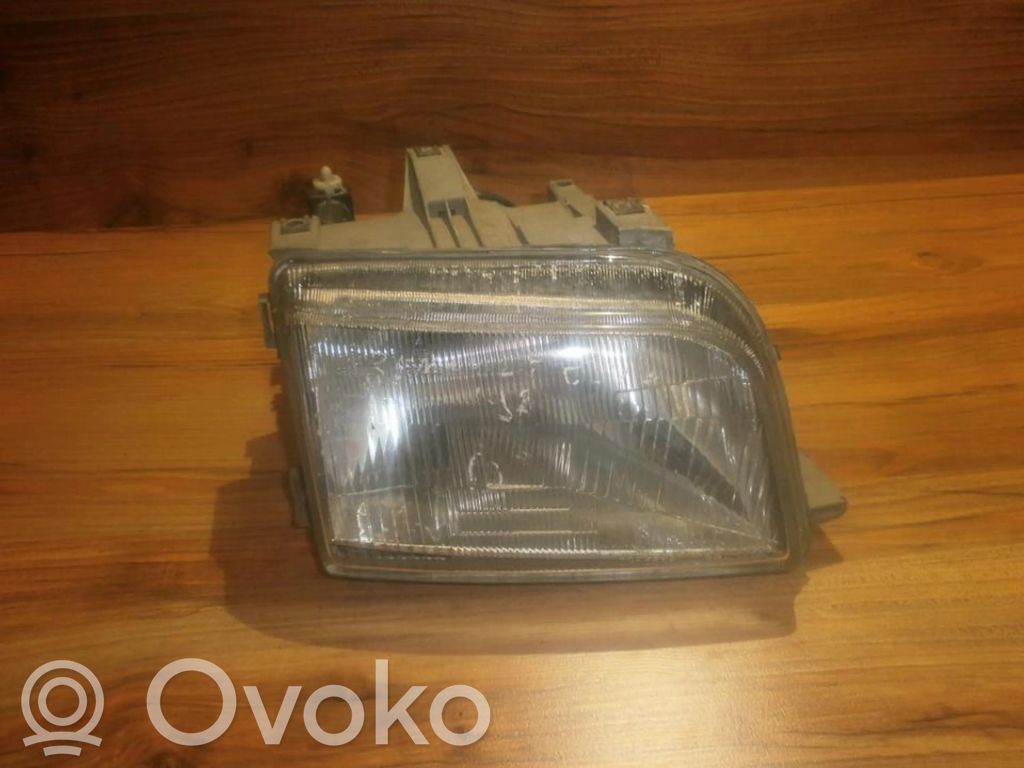 Renault Clio I Phare frontale 