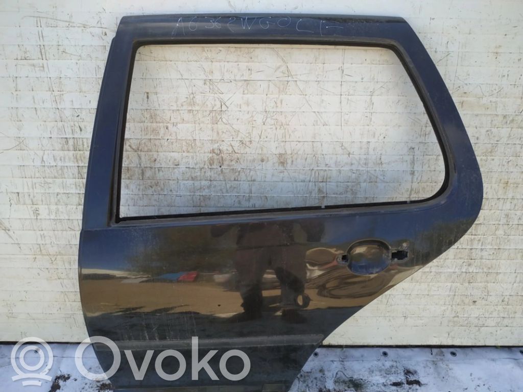 Volkswagen Golf IV Aizmugurējās durvis 