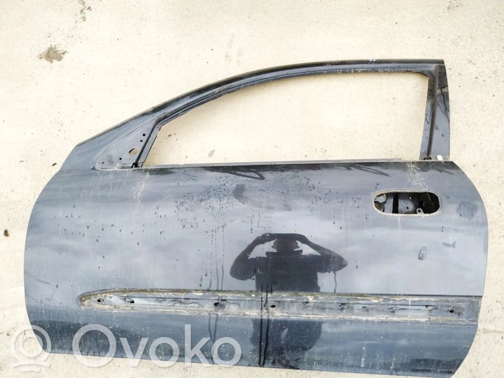 Nissan Almera N16 Durvis 
