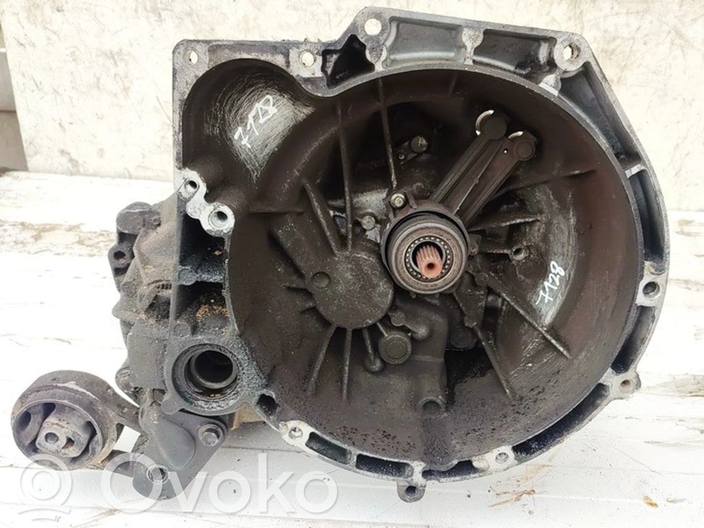 Mazda 2 Cutie viteze manuală cu 5 trepte 