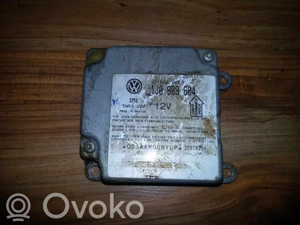 Volkswagen PASSAT B5 Unitate/modul de comandă airbaguri 