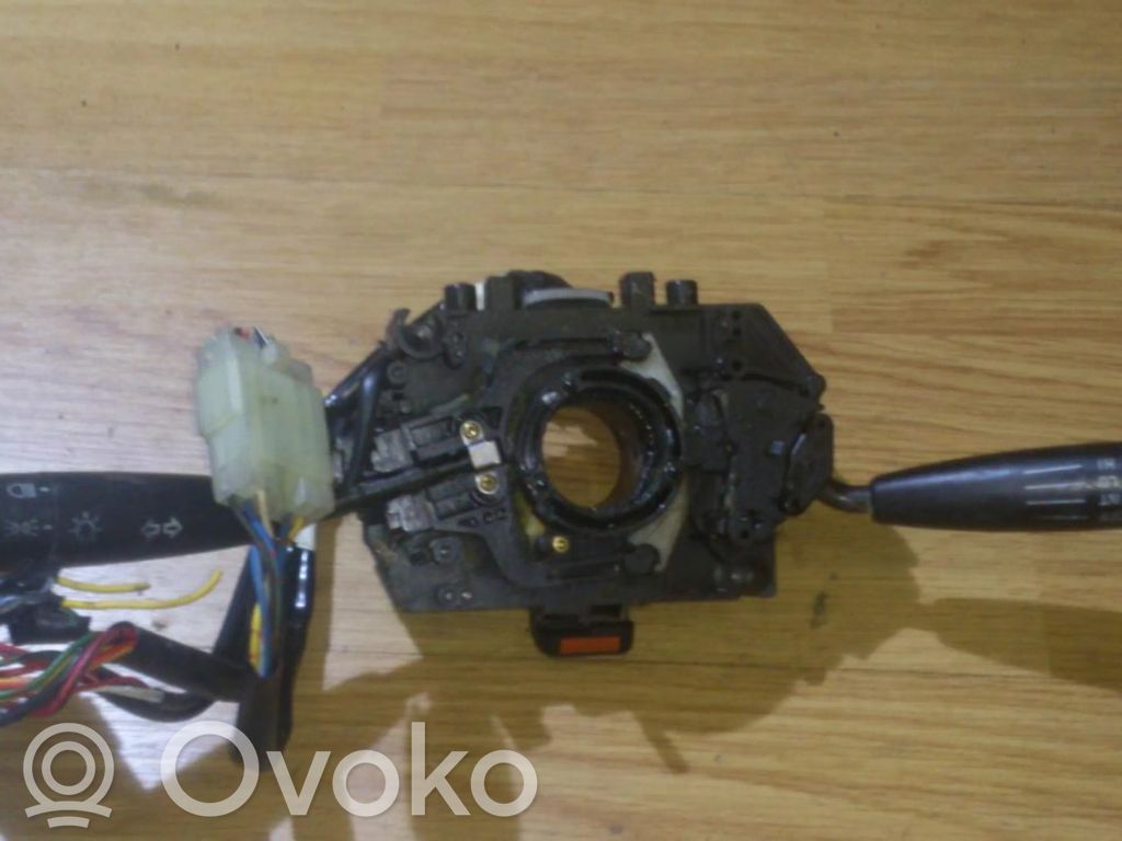 Subaru Outback Commodo, commande essuie-glace/phare 