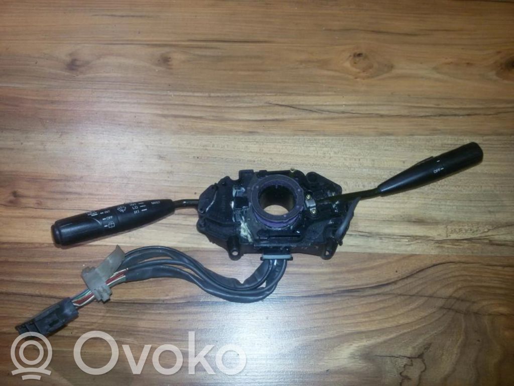 Toyota Corolla E100 Bloc semnalizator și ștergător parbriz 
