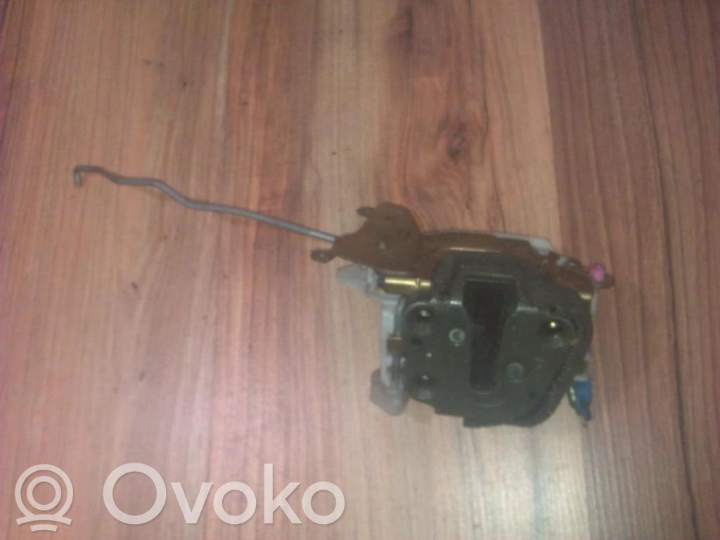 Etuoven lukko
