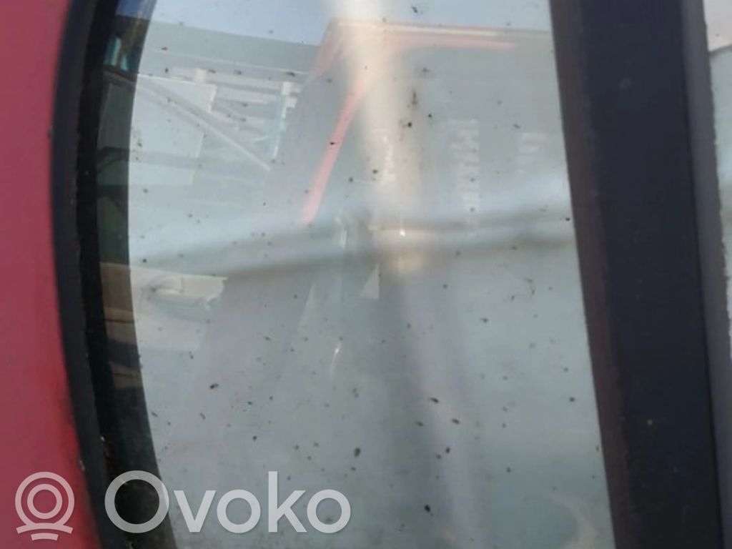 Ventanilla de ventilación de la puerta trasera