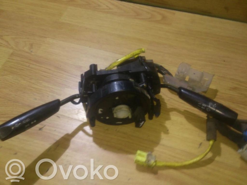 Mazda 323 Leva/interruttore dell’indicatore di direzione e tergicristallo 