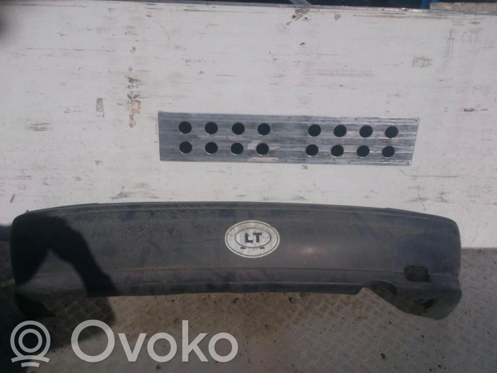 Nissan Almera Parachoques