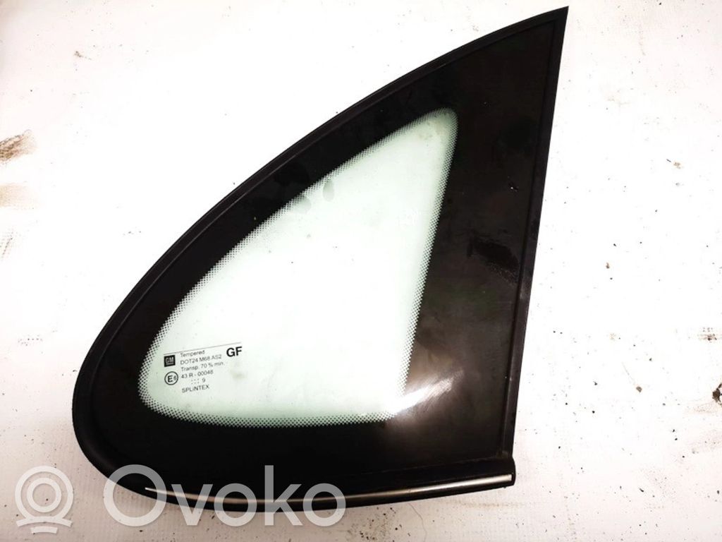 Rear side window