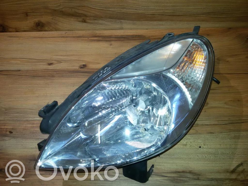 Citroen Xsara Picasso Phare frontale 