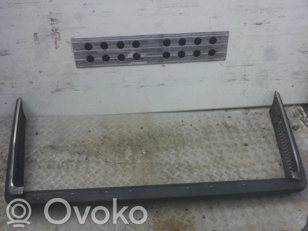 Audi 100 200 5000 C3 Puskuri 