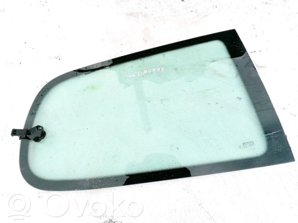 Rear side window