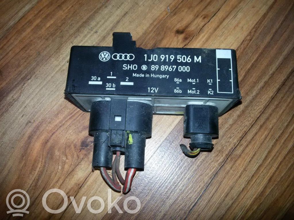 Volkswagen Golf IV Releu ventilator lichid răcire 