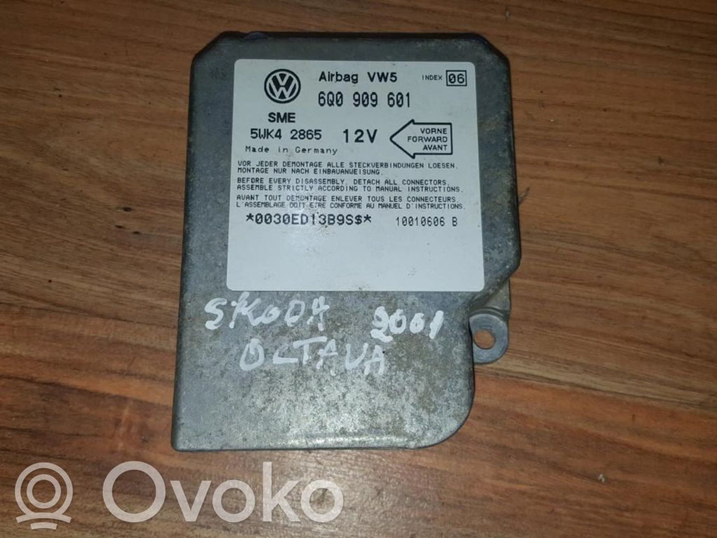 Skoda Octavia Mk1 (1U) Centralina/modulo airbag 
