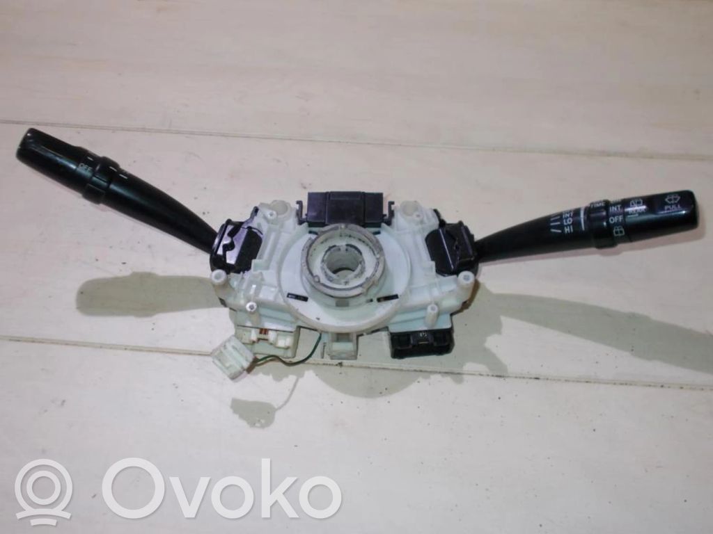 Toyota Avensis T220 Bloc semnalizator și ștergător parbriz