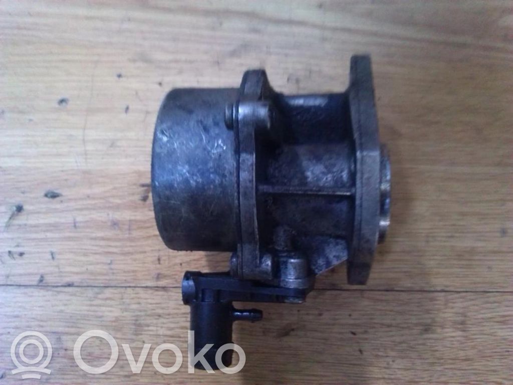 Vacuum pump