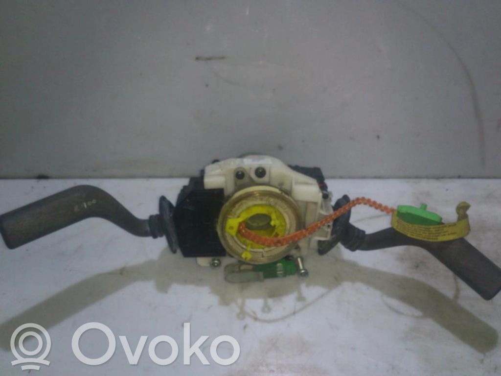Volvo S40, V40 Leva/interruttore dell’indicatore di direzione e tergicristallo 