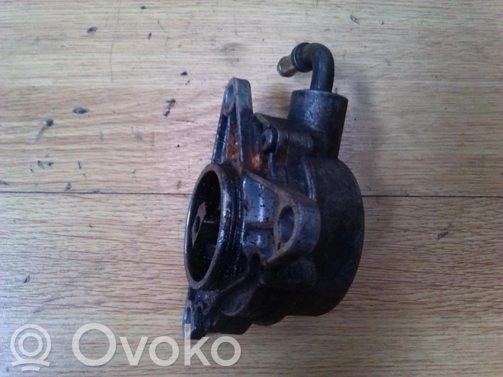 Renault Laguna I Bomba de vacío 