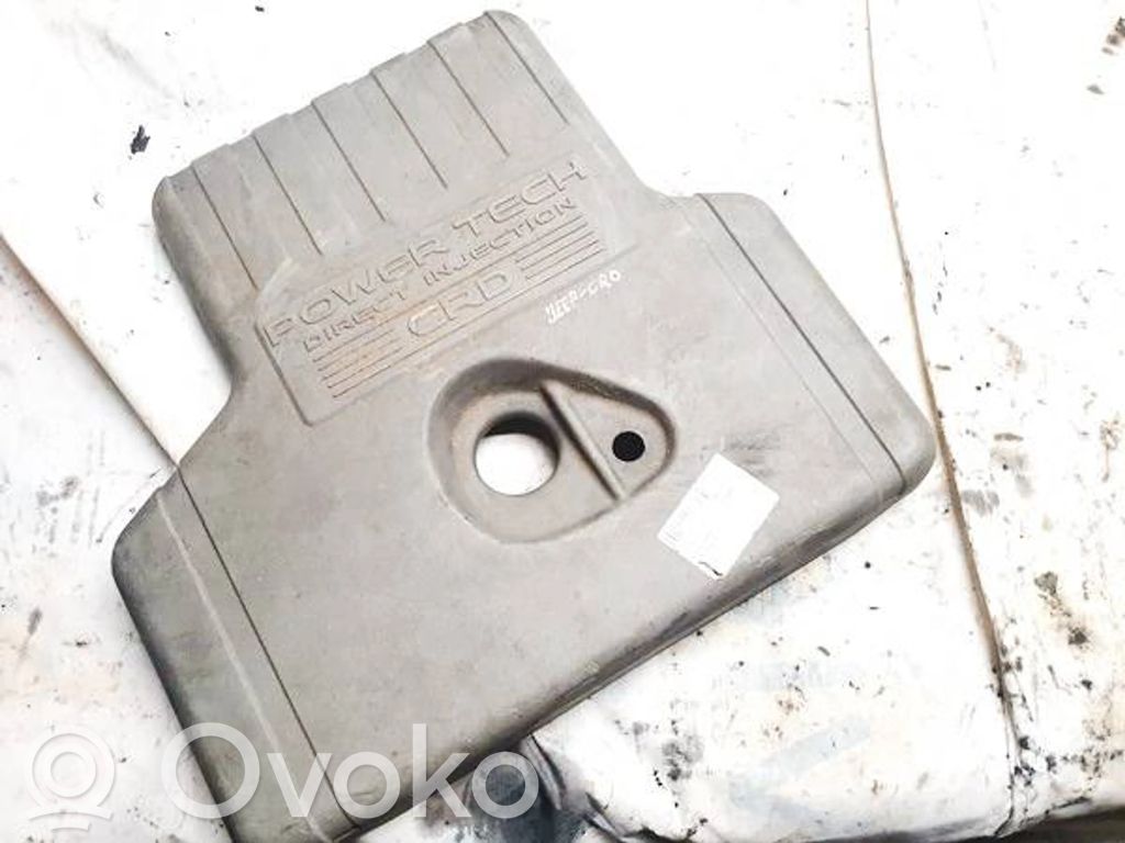Jeep Grand Cherokee (WJ) Couvercle cache moteur 