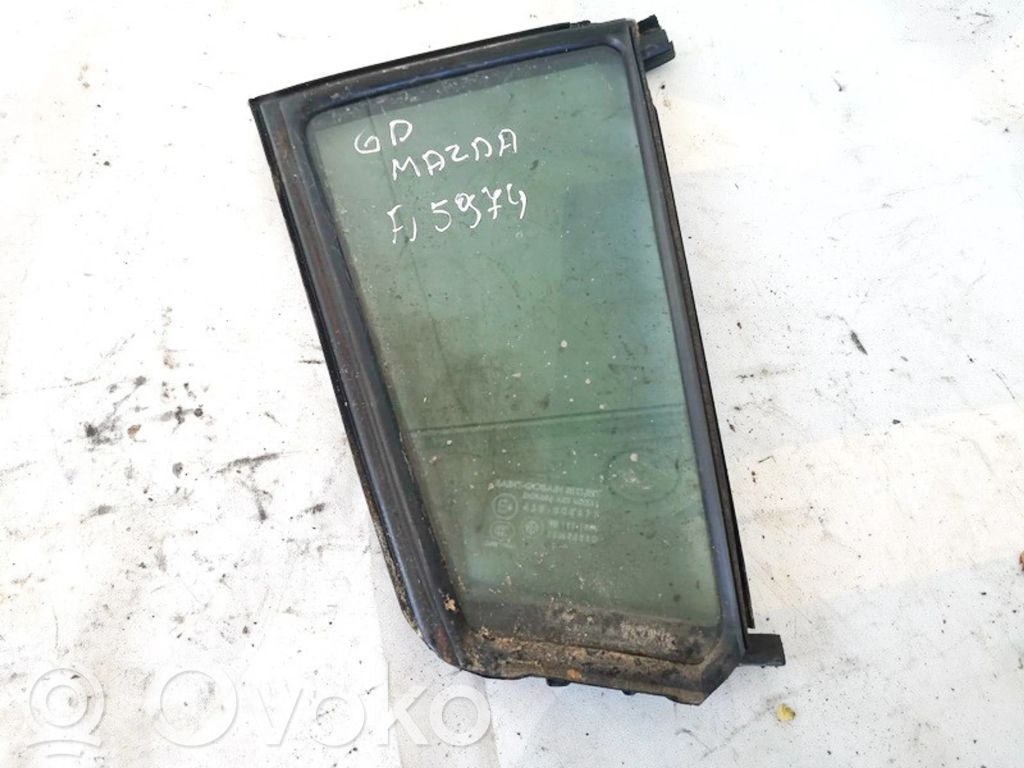 Ventanilla de ventilación de la puerta trasera   BN8V72651,BN8V72651